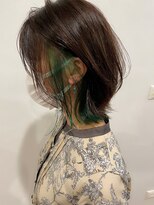 オーティティ(O-TETE)&nbsp;O-tete グリーン系インナーカラーブリーチ