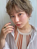 ベルビアンカ(Belle BIANCA)&nbsp;Belle BIANCA ヘーゼルベージュ 無造作パーマ 透明感 by.TOMOE