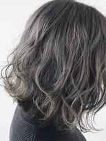 オルタ 反町(alter) カーキグレージュ×ボブ