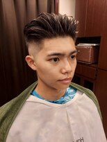 バーバーリング メソッド(BARBERING METHOD)&nbsp;男らしさを感じさせるスキンフェードスタイル