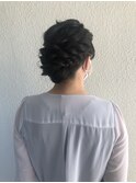 トップ ゆるふわ 編み込み コンパクト シニヨン ヘアアレンジ