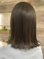 アイヴィー(IVY)&nbsp;赤み除去オリーブカラー