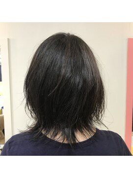 美容室 ステラ セミロングレイヤーウルフクセ毛風レイヤー