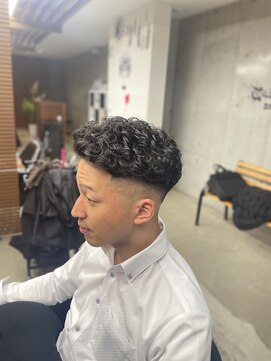 アンドチル(And Chill) 宮城リョータ風パーマ×フェード