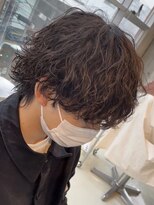 フィフスワン(fifth one)&nbsp;波巻きスパイラルパーマウルフカットツイストパーマメンズパーマ