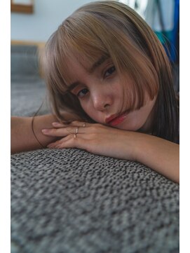 グリーン 町田(green) 【long】顔周りデザインカット