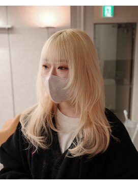 ヴァンシィー(VANCY) ブロンド&レイヤーカット