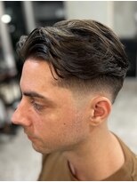 フランクスバーバーリザーブ 人形町店(FRANK’S BARBER RESERVE) スキンフェードセンターパートH