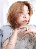 ブリーチカラーオレンジショートボブフェイスレイヤー