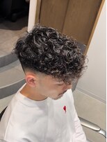 グルーマーズトウキョウ(GROOMER/S TOKYO)&nbsp;【GROOMER/S】 ラフカール パーマ スタイル スペインカール