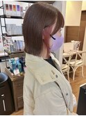 切りっぱなしボブ　春カラーピンク　イヤリングカラー
