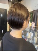 20代30代大人可愛い艶感暗めカラー切りっぱなしショート