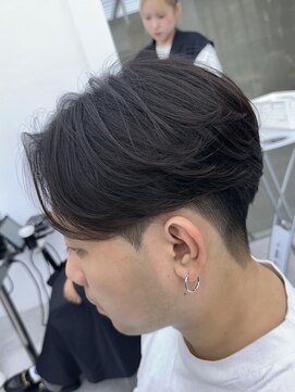 ビューブルー 亀戸錦糸町(VIEW BLUE) 毛流れセンターパート/ニュアンスパーマ/フェザーパーマ