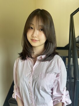 スイ(suii.) 【透明感たっぷり】赤みのないsheer brown