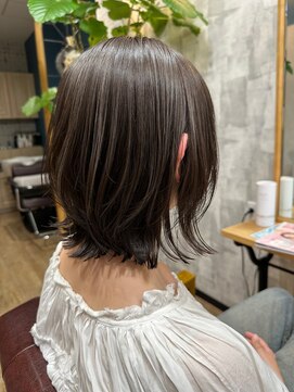 シアン(CYAN) グレージュハイライト