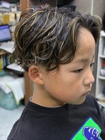 カットハウス パセリ お洒落キッズ☆スパイラルパーマ・メッシュヘア☆      <理容室>