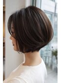 丸みショートボブ×上品白髪ぼかし[西宮北口/髪質改善]