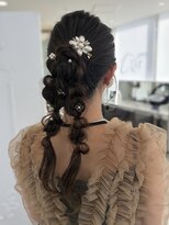 エアー 青山(AIR)&nbsp;編みおろし/ポニーテール/ツインアレンジ/枝ポニー/玉ねぎヘア