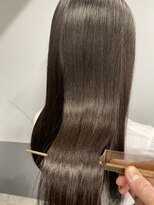 ジーナ 札幌(Zina)&nbsp;【Zina札幌】イメチェン毛先パーマ耳かけ×フォギーベージュ