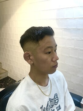 メリケンバーバーショップ フクオカ(MERICAN BARBERSHOP FUK) かき上げヘアショートレイアーくせ毛風パーマコンマヘア44