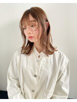 トレス(TRESS) 外ハネレイヤー　顔まわりウルフ　ベージュカラー