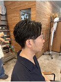 シャドウパーマ センターパート 刈り上げ