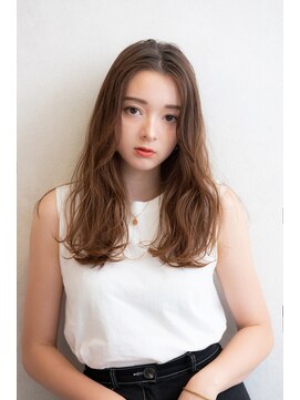 ララルーモ 渋谷公園通り店(LaLarOomo) ブリーチなしアッシュブルー×センターパートメルトカラー