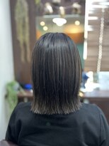 ルアン(Luan)&nbsp;白髪ぼかしハイライト