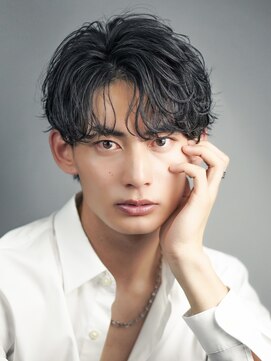 オーシャントーキョー 渋谷(OCEAN TOKYO) フェザーパーマ刈り上げショートセンターパートシャドウパーマ