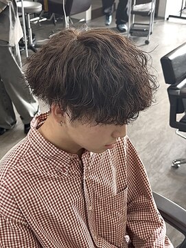 ウォルク(WOLK) 波巻きシャドウパーマ