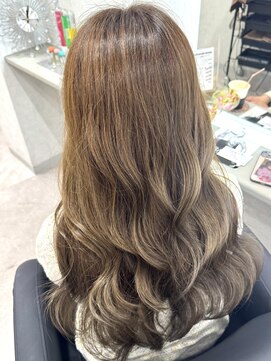 アエラバイトゥルークリエイション(AERA by True Creation) カラー/カット/髪質改善/ダブルカラー/トリートメント/春日部