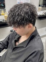 ガイ ラタン ウエスト(GUY lattan west)&nbsp;MEN’S HAIR/ホワイトメッシュ/ツイストスパイラルパーマ/松戸駅