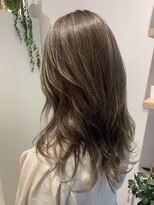 リタ(rita.) 大串弥生◎アッシュベージュ