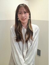 寄り添ったカウンセリングはピカイチ！ママさん美容師【石田　あい】