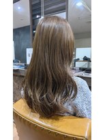 ザ カラー ラボ(THE COLOR LABO)&nbsp;ヘーゼルベージュ　レイヤーカット　アディクシーカラー