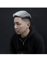 ウィスカーズ(Whiskers)&nbsp;スキンフェード×ハイトーン×ショートスタイル