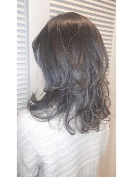 エイト新宿店(EIGHT shinjuku) EIGHT shinjuku 【エイト】新宿店 ai 《グレージュ》ファルト