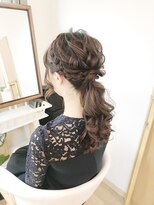 ロカット サロン(Roquat Salon)&nbsp;ロングローポニーアレンジ　【ヘアアレンジ  立川/立川南/袴】