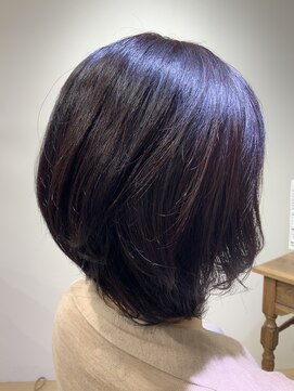 ユーネリー(U-NERY) ミディアムのレイヤースタイル