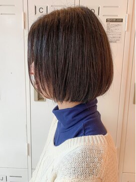 シファ(sifa) 暗髪ワンレングス