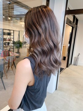 ナンバー(number+) 20代30代ハイライトバレイヤージュブリーチ立体感透け感