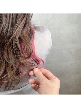 アンダーバーホワイト 堺東店(_WHITE) インナーカラー,色持ち１ヶ月,ブリーチハイライト１回