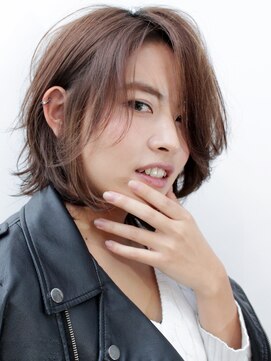 ラテ 伊勢崎(LATTE) 耳掛けショート