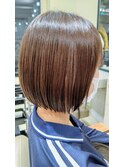 ボブ 切りっぱなし 小顔
