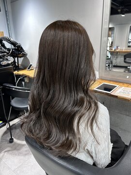 ストーリー 本川越(Story) ワンカラーでできるだけ明るいベージュブラウン