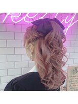 ルナクレセント (Luna crescent)&nbsp;サイド編み込み高めハーフアップ