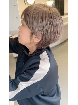 アース 栄店(HAIR&MAKE EARTH) earthショートレイヤーボブミルクティー丸みショートボブ