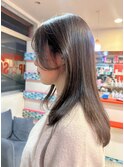《リップソウル》顔周りにレイヤーを入れたロングスタイル