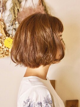 オーガニック アンド ヘアー ラウレア(LAU LEA) ゆるっとフンワリ王道ボブ