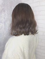 ジーナ 新宿(Zina)&nbsp;【Zina　新宿】イメチェン毛先パーマ耳かけ×フォギーベージュ